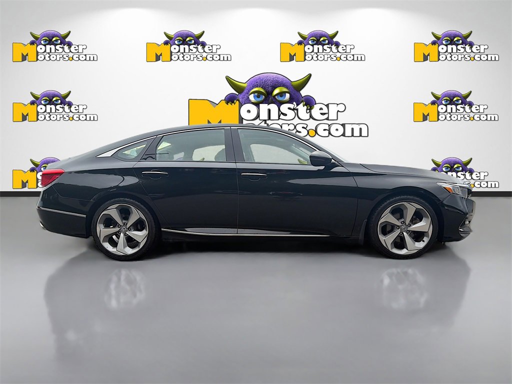 Used 2018 Honda Accord Touring image 4
