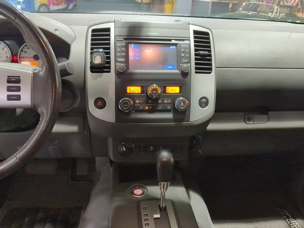 Used 2020 Nissan Frontier PRO-4X w/ Pro-4x Utility Package AWD/4WD image 15