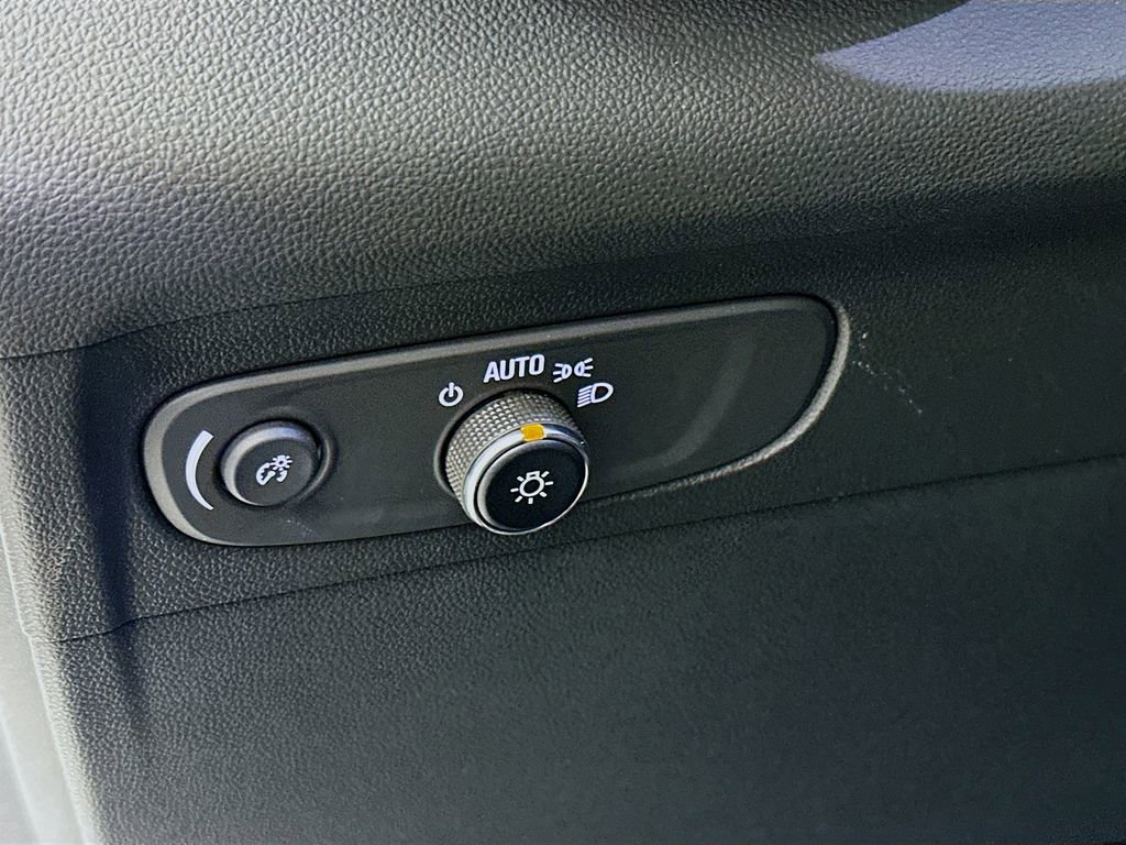 Used 2023 Buick Envision Preferred w/ Sport Touring Package image 16