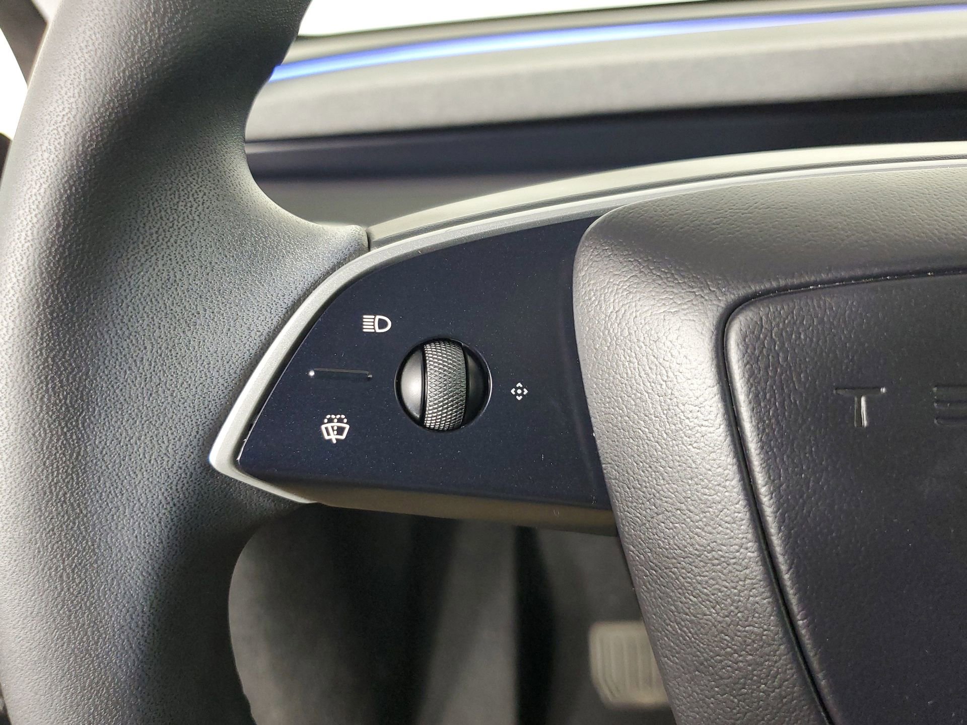 Used 2026 Tesla Model Y Long Range image 36