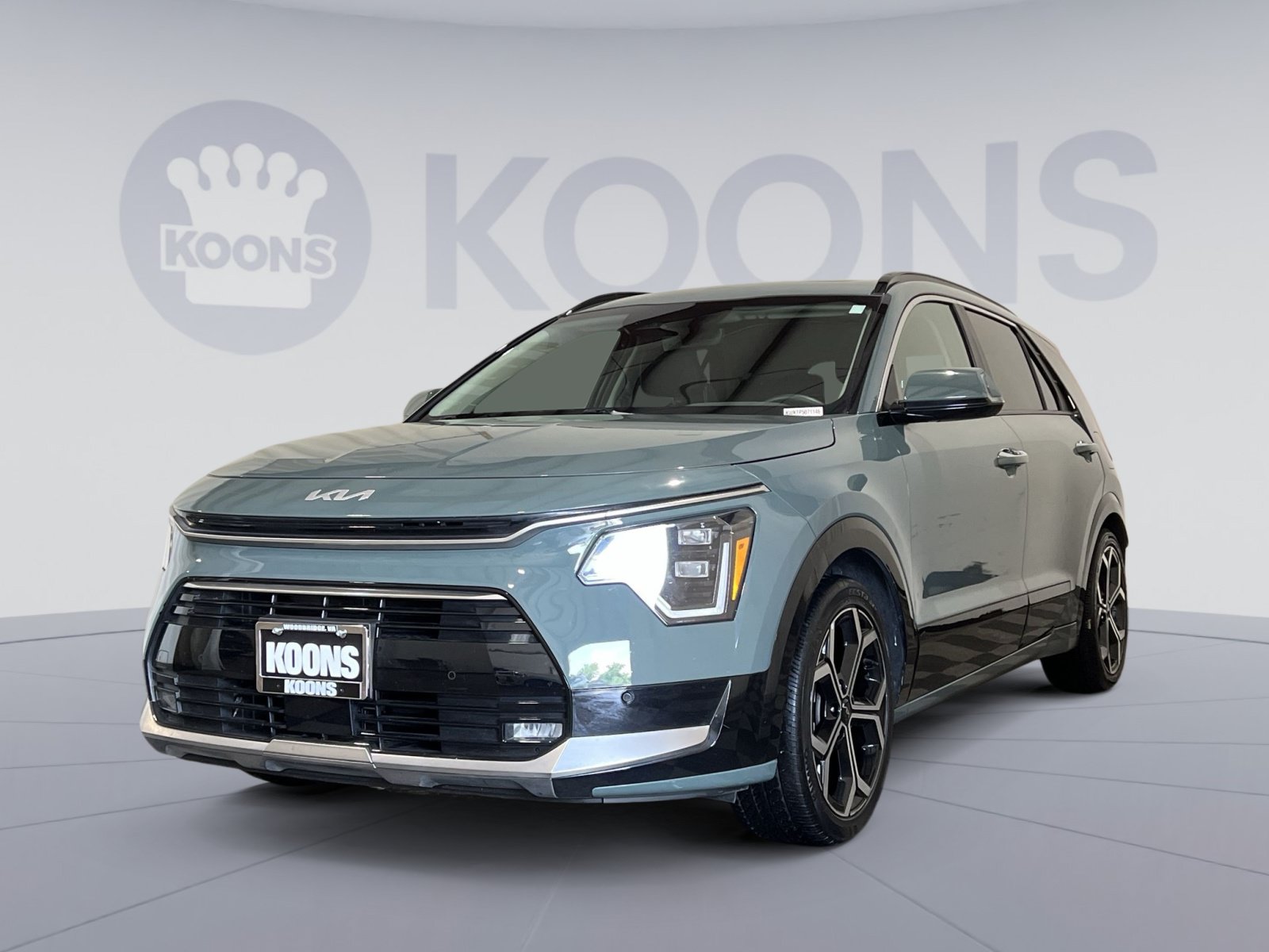 Used 2023 Kia Niro SX Touring FWD image 1