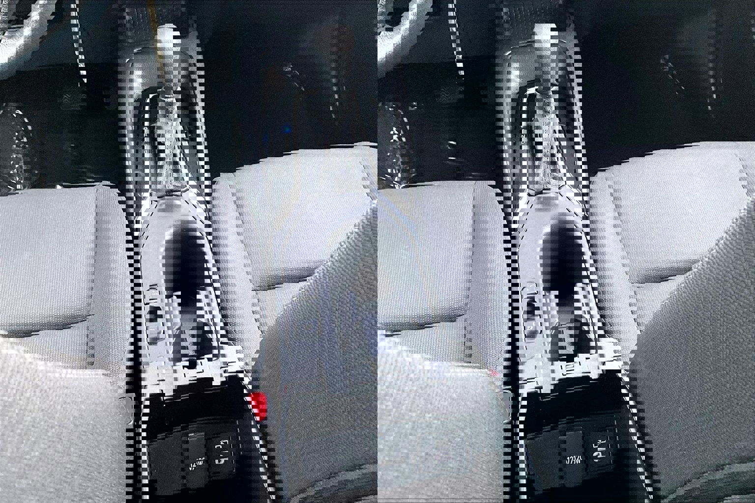 Used 2023 Toyota Corolla LE image 30