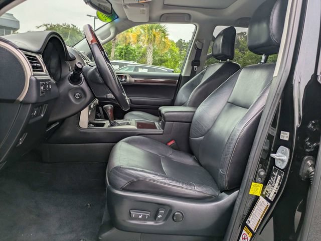 Used 2018 Lexus GX 460 Premium w/ Premium Package AWD/4WD image 20
