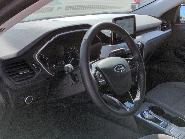 Certified 2022 Ford Escape SE w/ SE Sport Appearance Package image 10