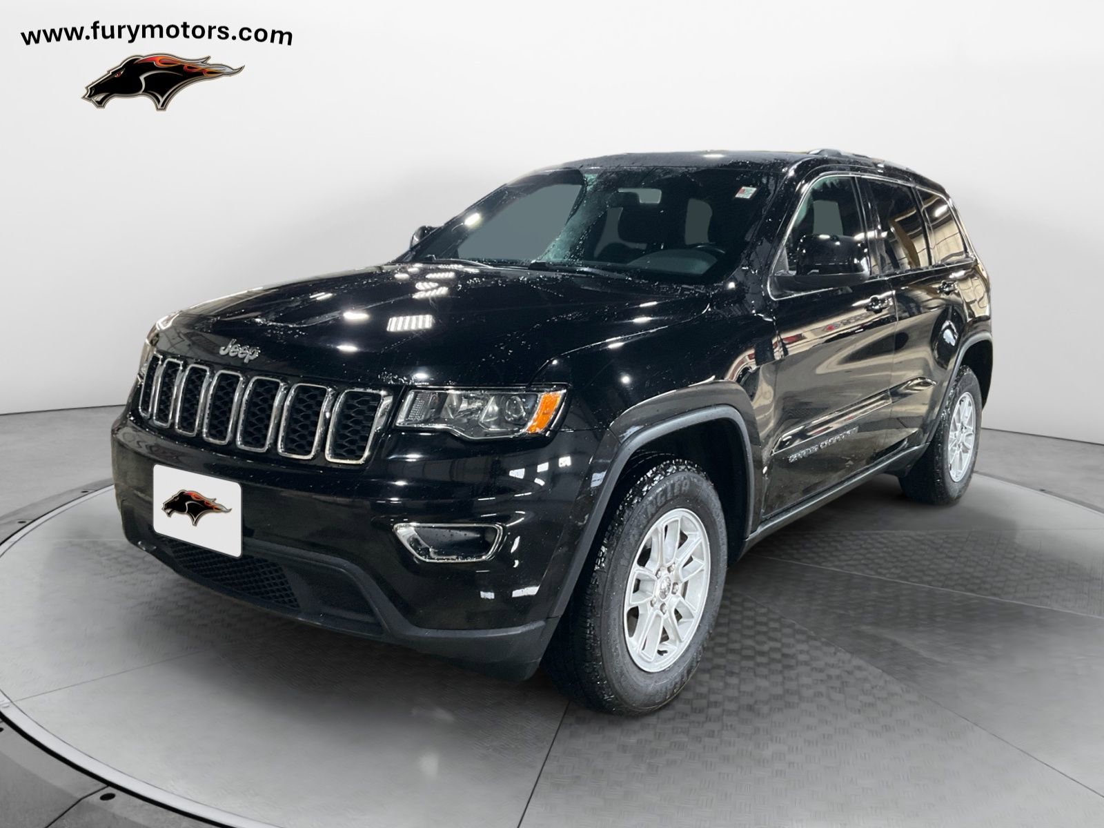 Used 2019 Jeep Grand Cherokee Laredo image 7