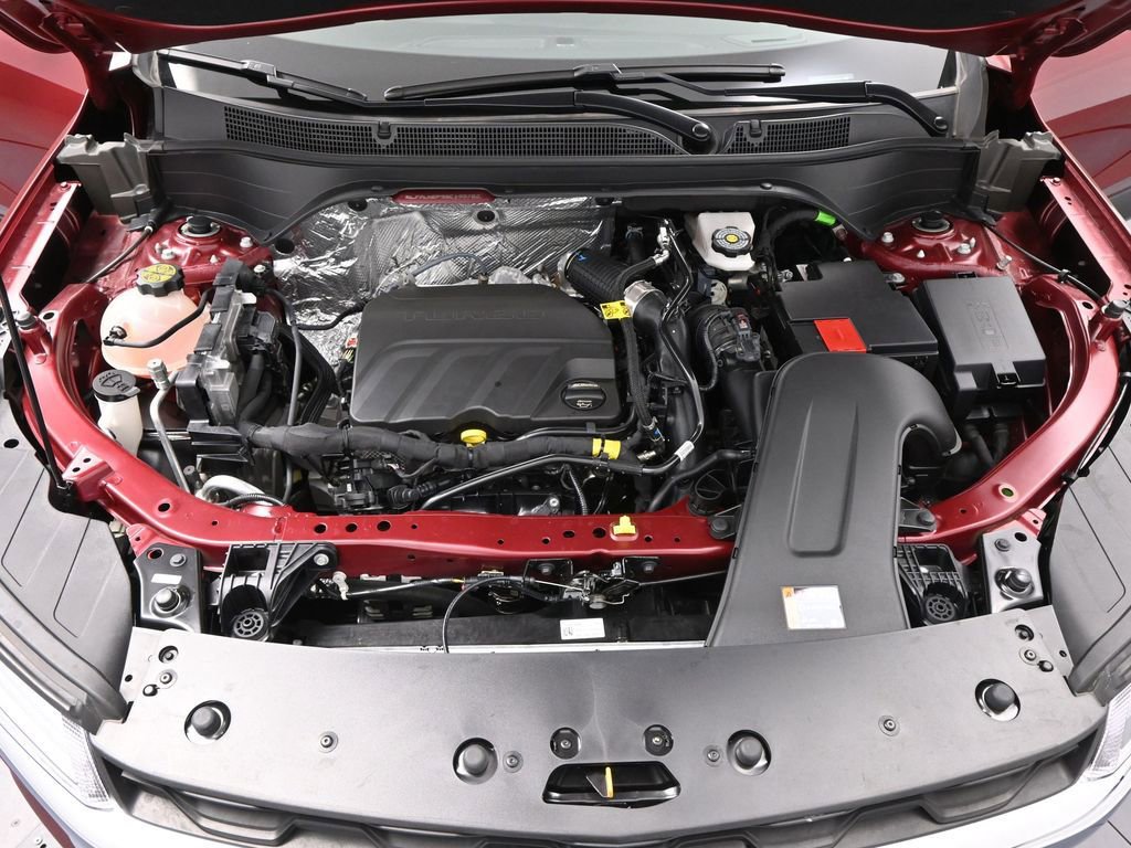 Used 2025 Chevrolet Trax LT w/ LT Convenience Package image 33