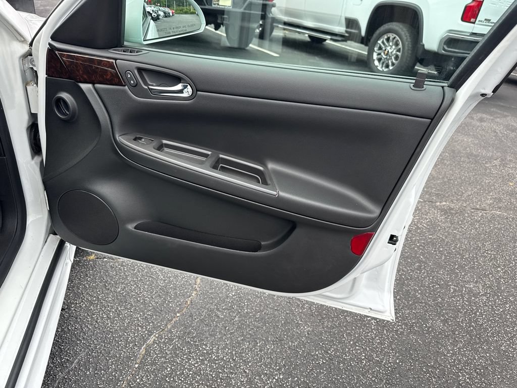 Used 2014 Chevrolet Impala Limited LS FWD image 15