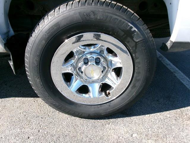 Used 2015 Chevrolet Silverado 1500 W/T RWD image 8