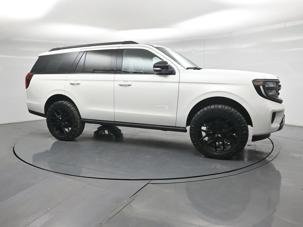 New 2027 Ford Expedition Platinum w/ Stealth Appearance Package AWD/4WD image 27