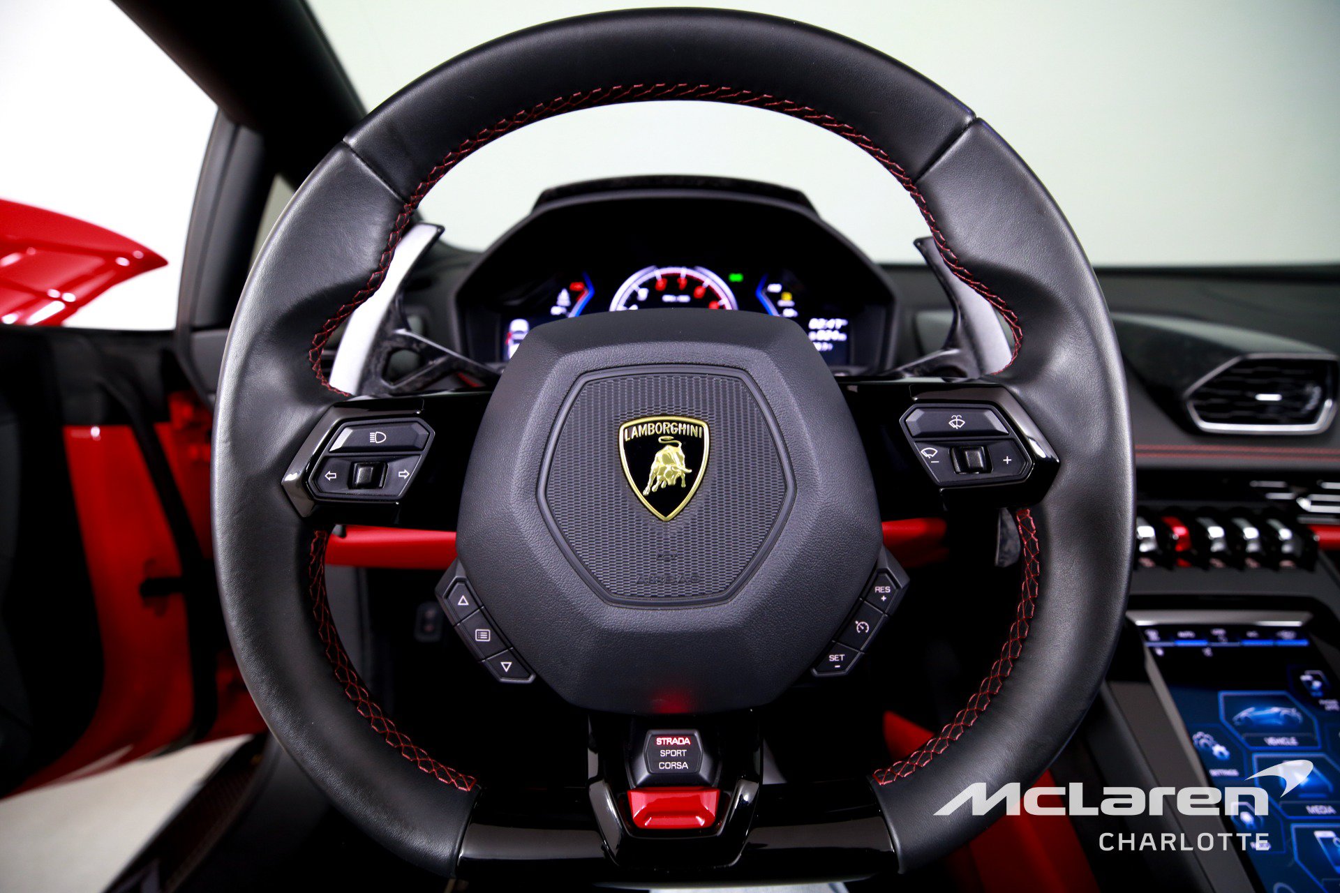 Used 2020 Lamborghini Huracan EVO AWD/4WD image 15