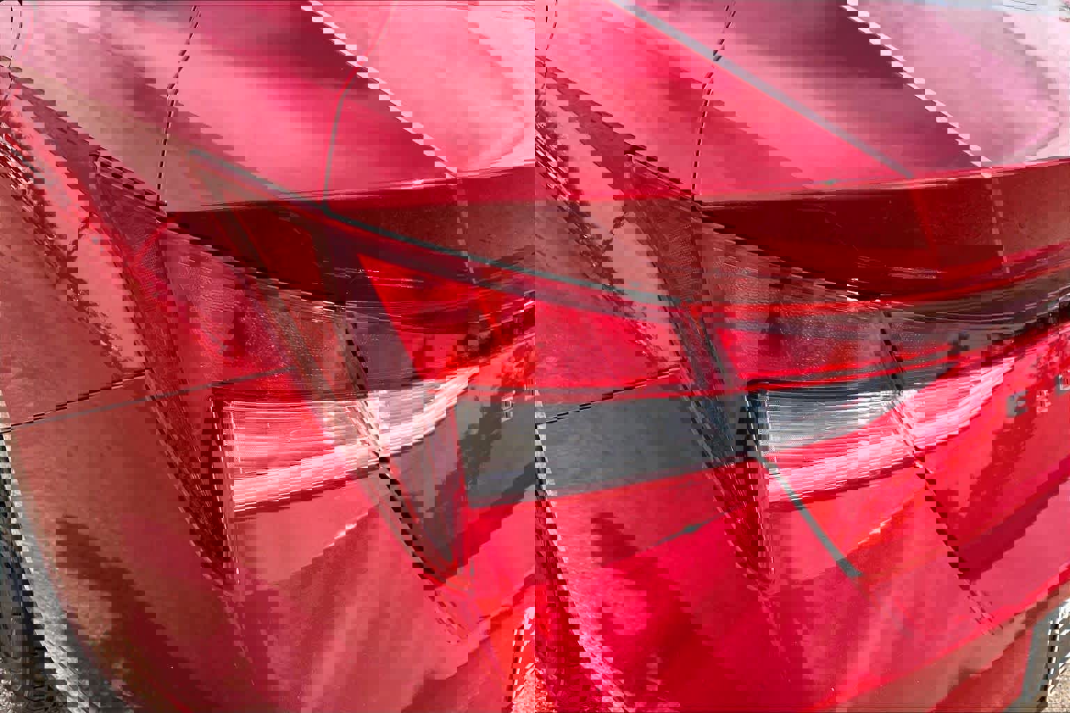 Used 2023 Hyundai Elantra SEL w/ Preferred Accessory Package image 28