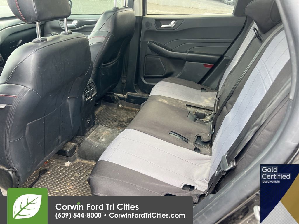 Used 2022 Ford Escape SEL w/ SEL Stealth AWD Package image 11