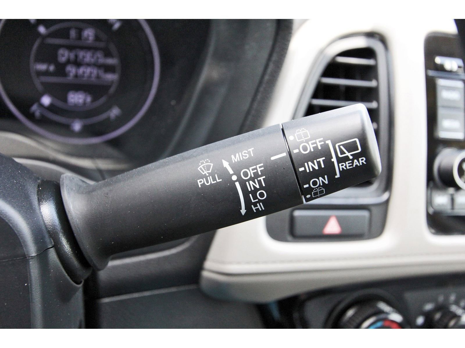 Used 2022 Honda HR-V LX image 18