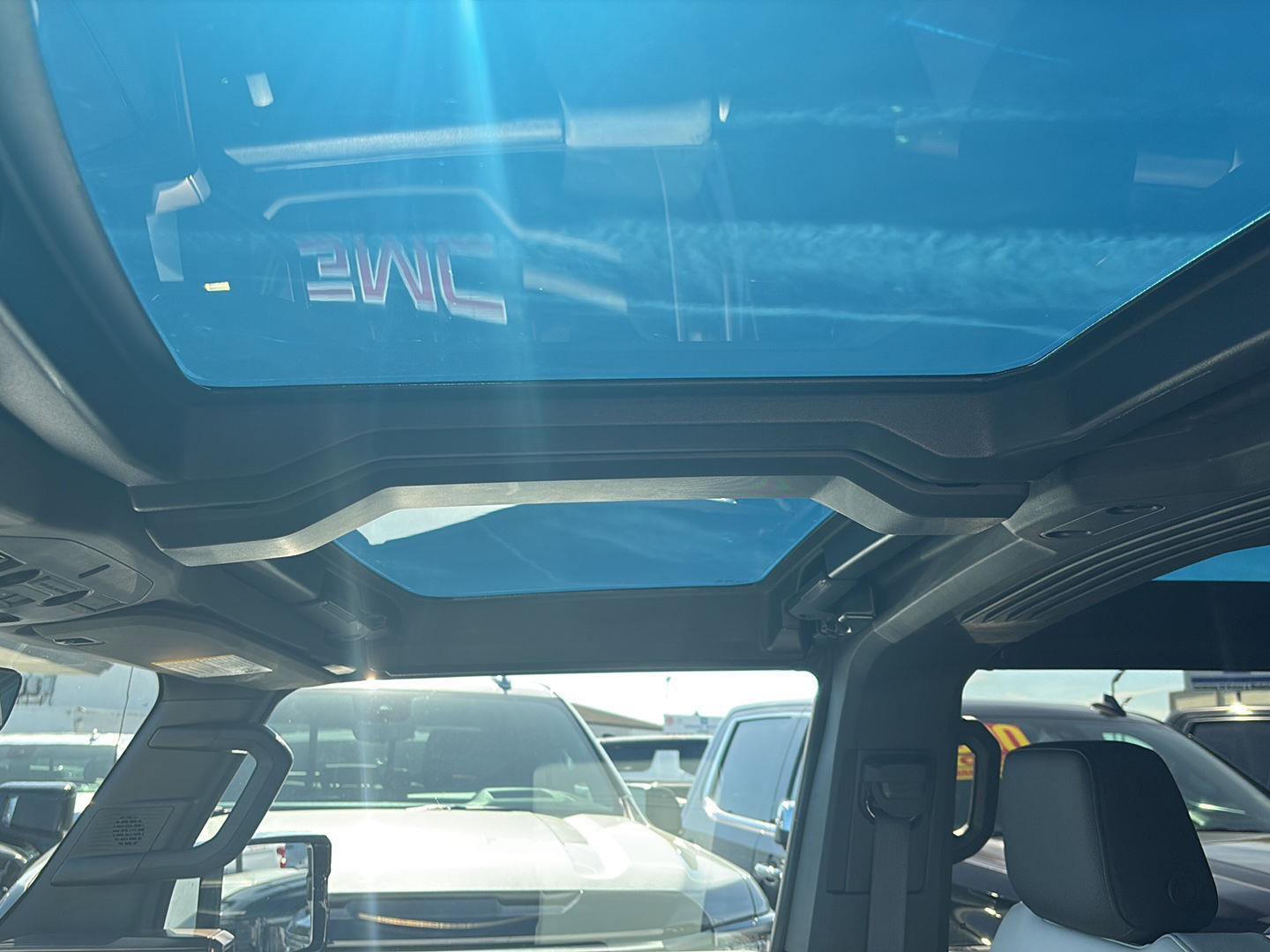 Used 2025 GMC Hummer EV 3X w/ LPO, Dark Essentials Package image 27