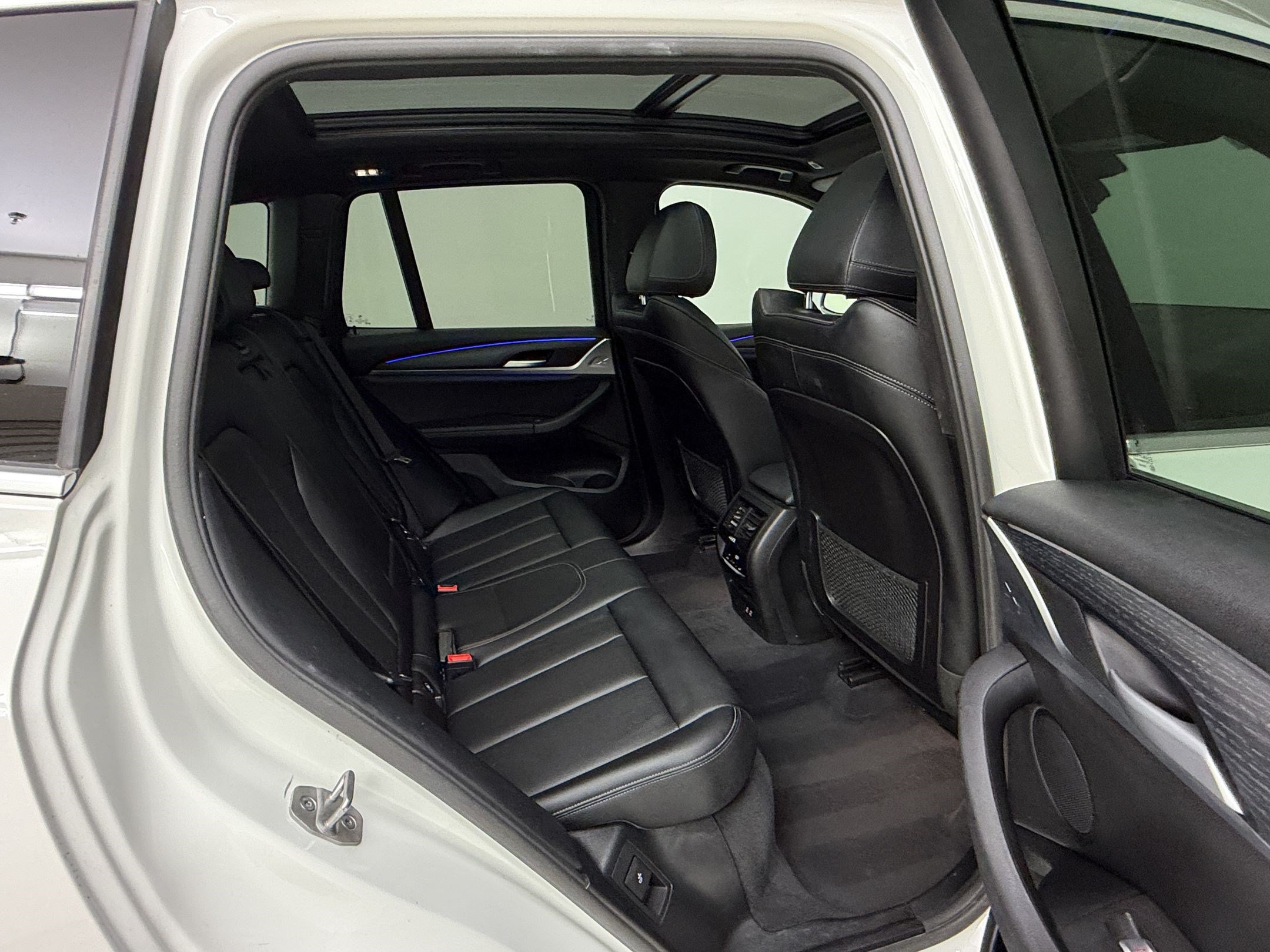 Used 2024 BMW X3 sDrive30i w/ Convenience Package RWD image 31