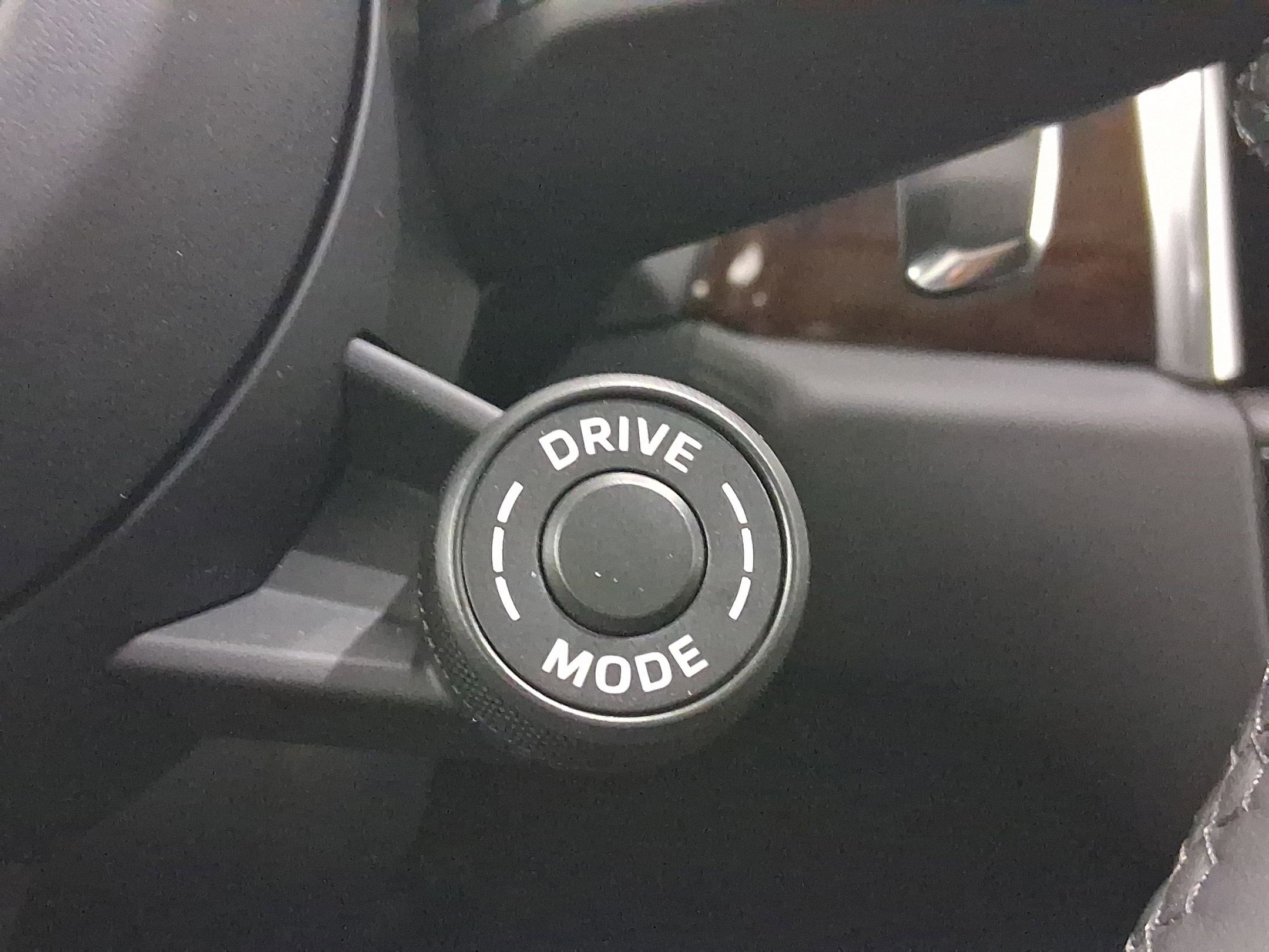 New 2026 Porsche Macan S image 24