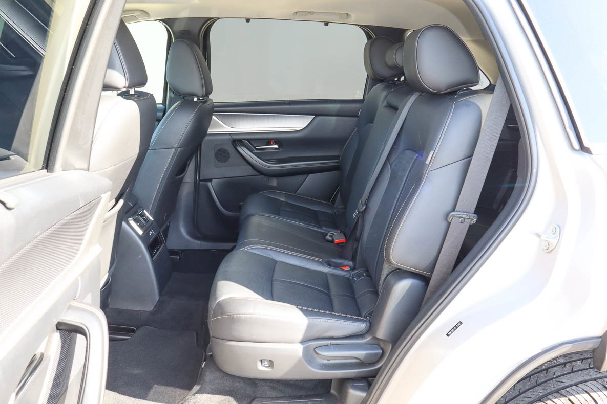 Used 2024 MAZDA CX-90 3.3 Turbo w/ Preferred Plus image 9