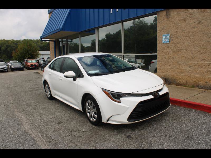 Used 2023 Toyota Corolla LE image 1