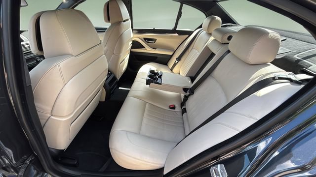 Used 2016 BMW M5 RWD image 20