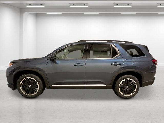New 2026 Honda Pilot Touring image 2