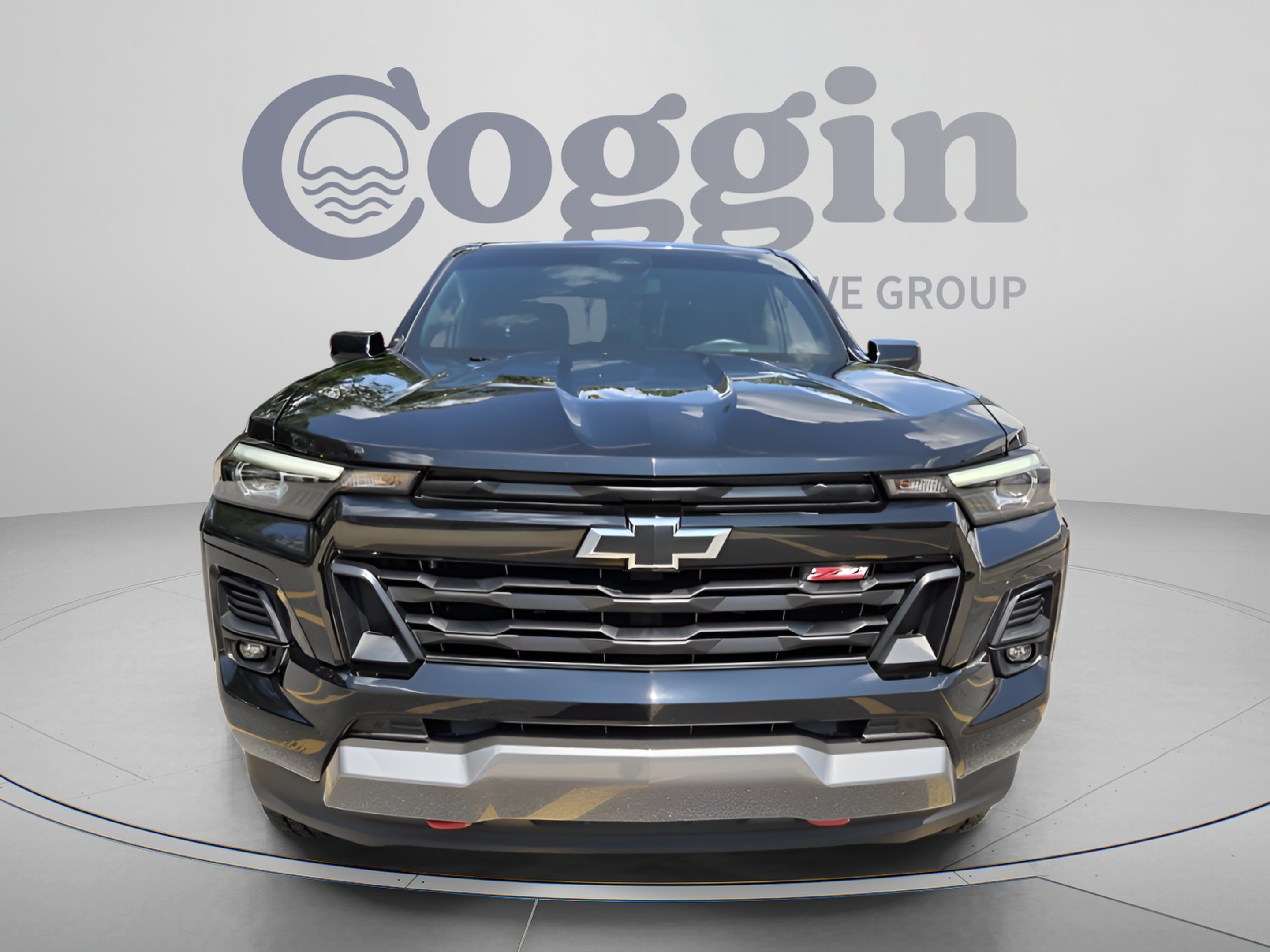 Used 2024 Chevrolet Colorado Z71 AWD/4WD image 8
