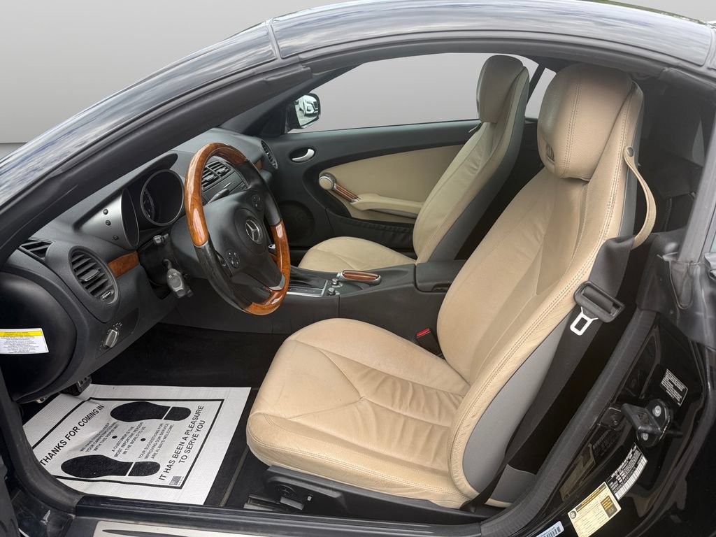 Used 2010 Mercedes-Benz SLK 300 image 10