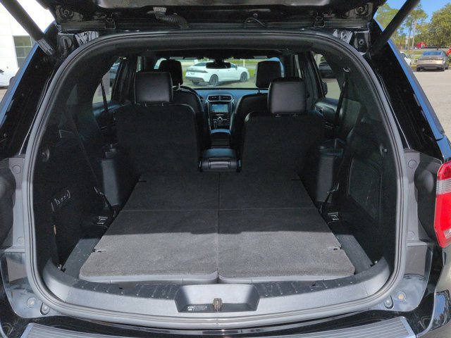 Used 2018 Ford Explorer Platinum AWD/4WD image 14