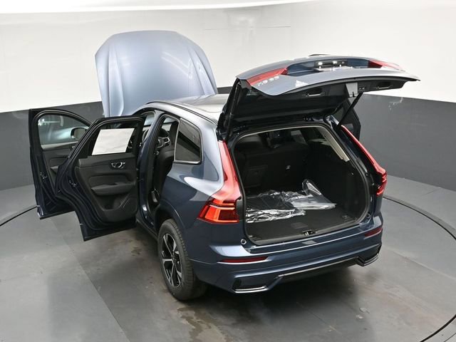 New 2026 Volvo XC60 B5 Core w/ Climate Package image 49