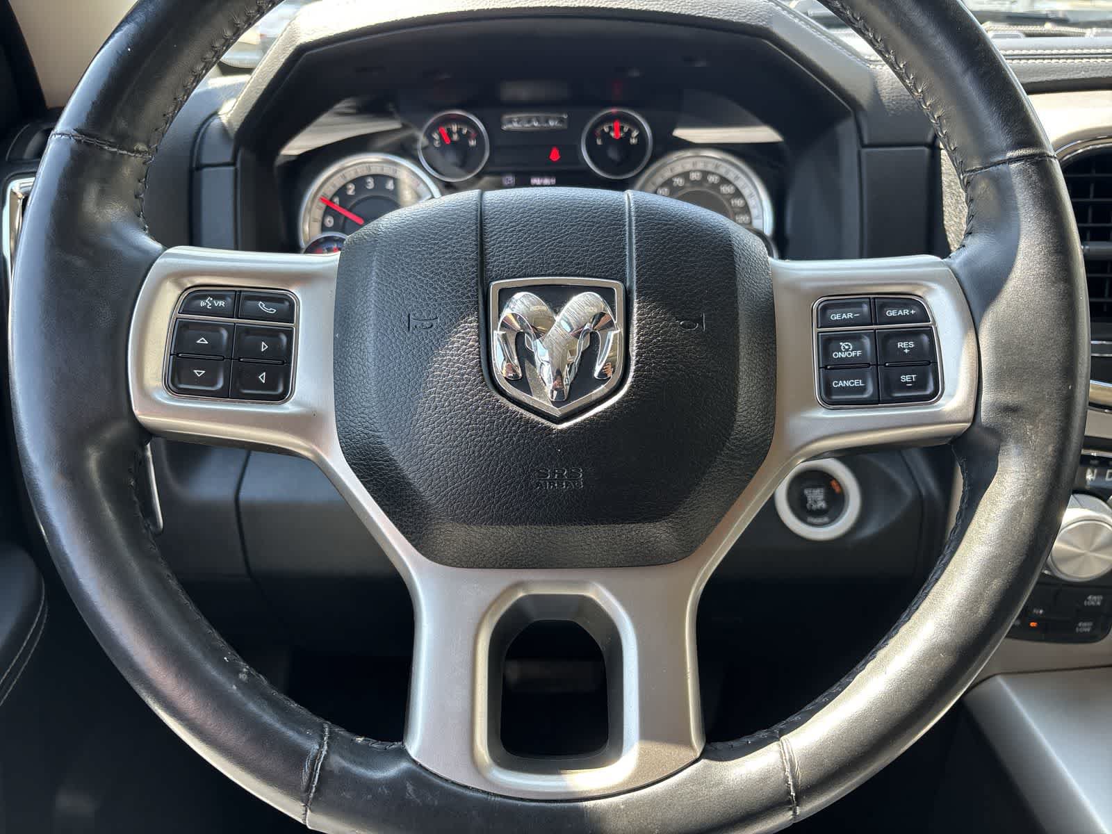 Used 2016 RAM 1500 Laramie w/ Convenience Group AWD/4WD image 13