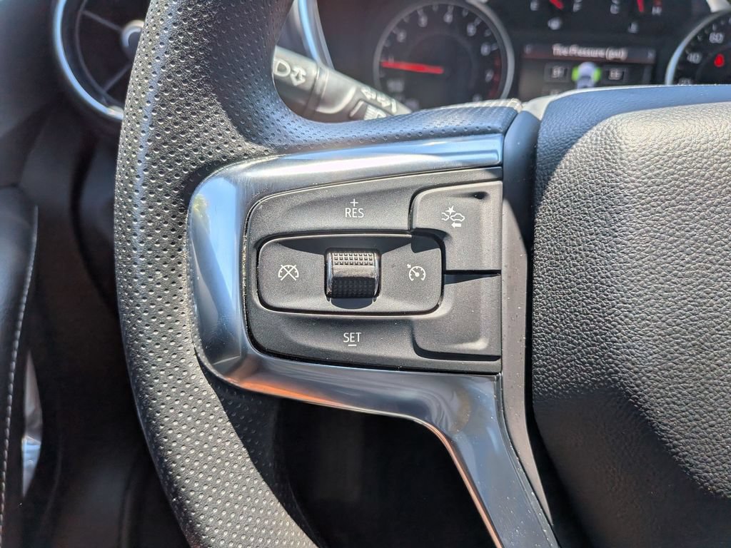 Used 2025 Chevrolet Blazer LT FWD image 19