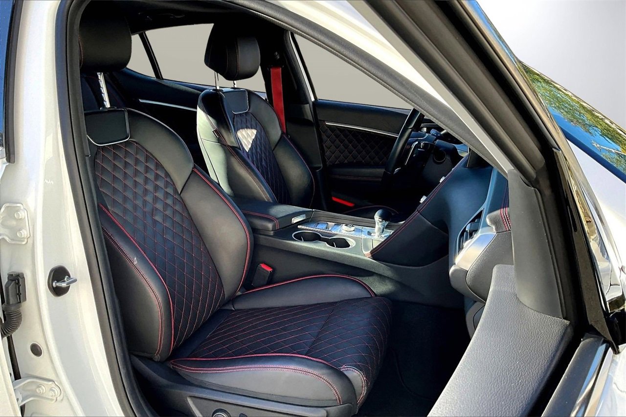 Used 2022 Genesis G70 3.3T w/ Sport Prestige Package image 23