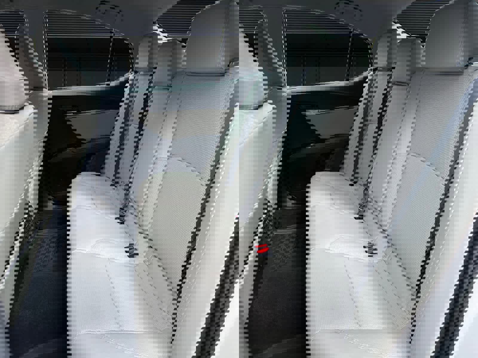 Used 2025 Toyota Camry XLE image 15