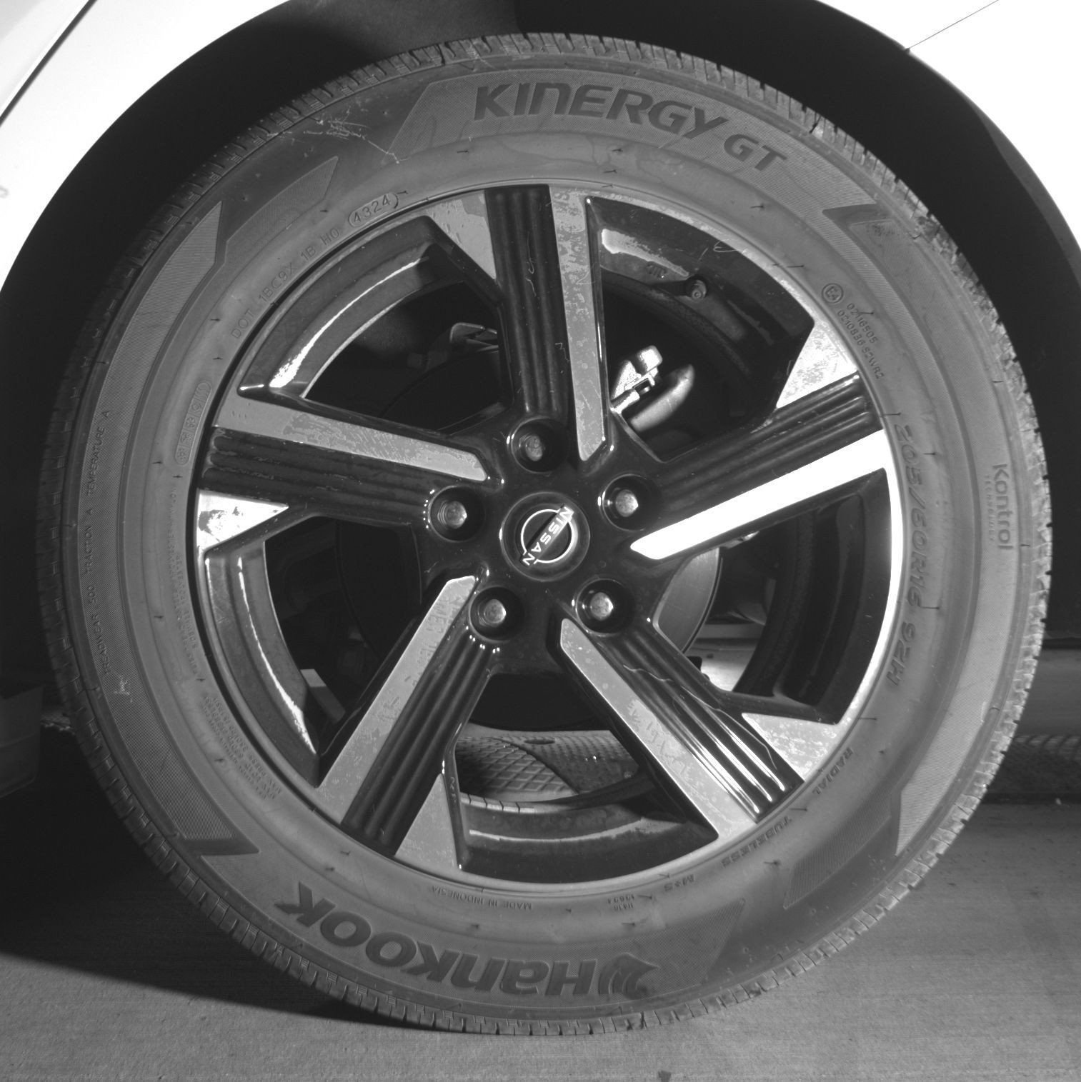 Used 2025 Nissan Sentra SV FWD image 17