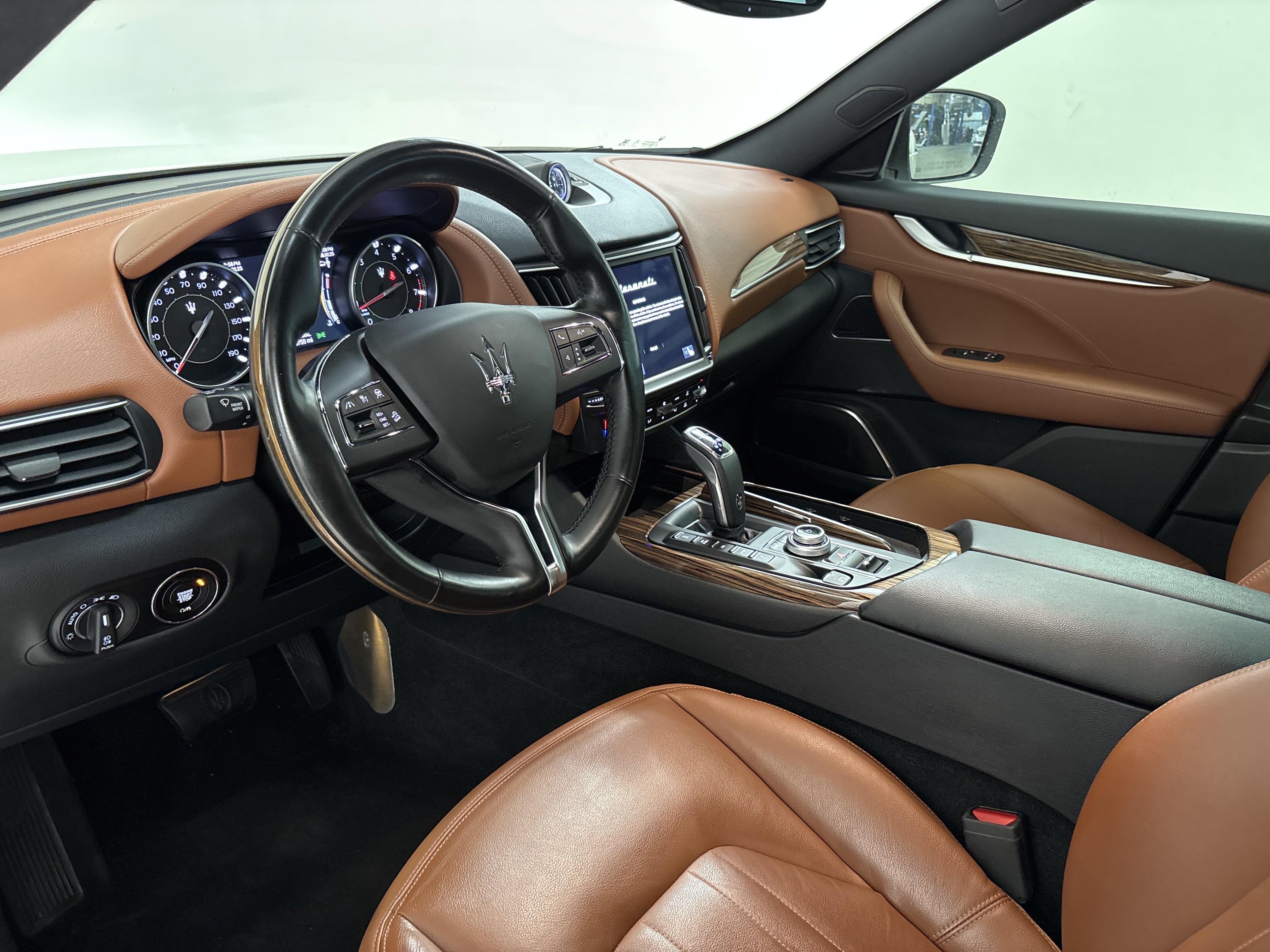 Used 2022 Maserati Levante GT AWD/4WD image 8