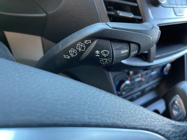 Used 2023 Ford Transit Connect XLT image 32