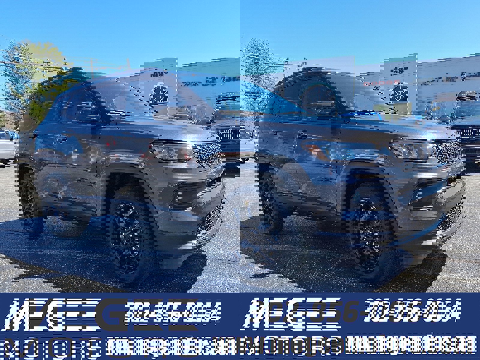 Used 2024 Jeep Compass Latitude w/ Convenience Group image 1