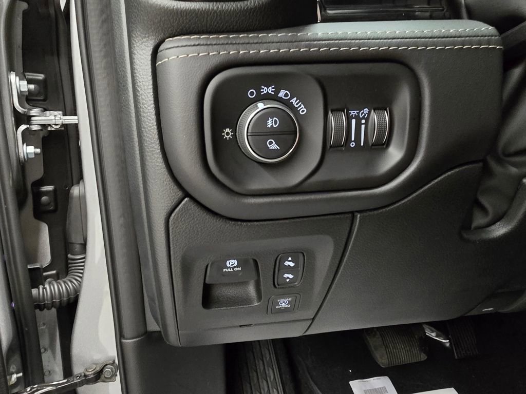 New 2026 RAM 1500 Limited image 39