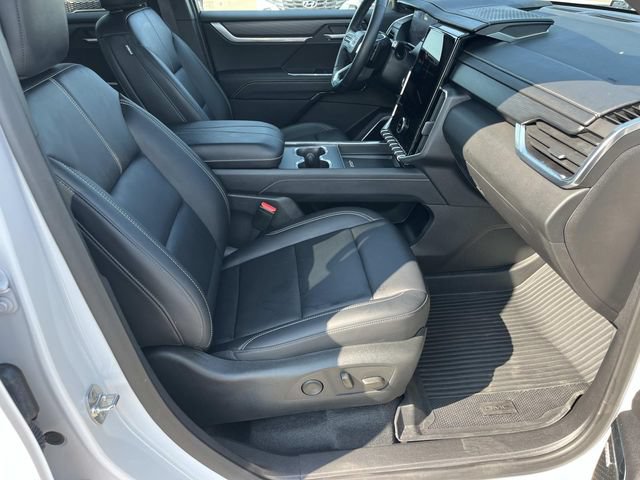 Used 2024 GMC Acadia Elevation FWD image 26