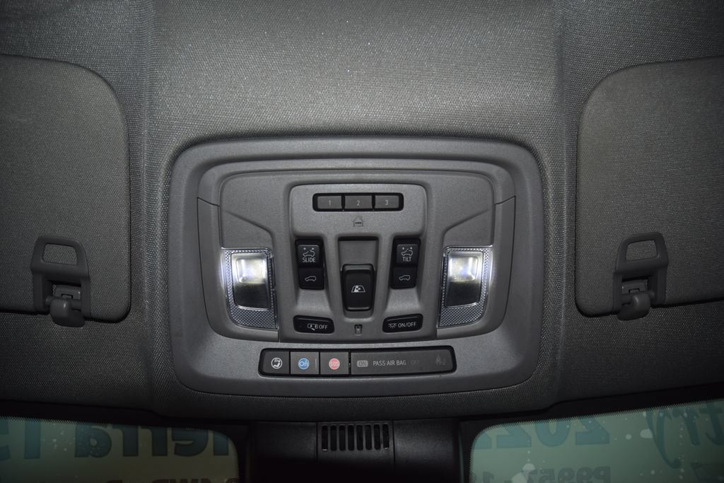 Used 2022 GMC Sierra 1500 Denali w/ Technology Package AWD/4WD image 55
