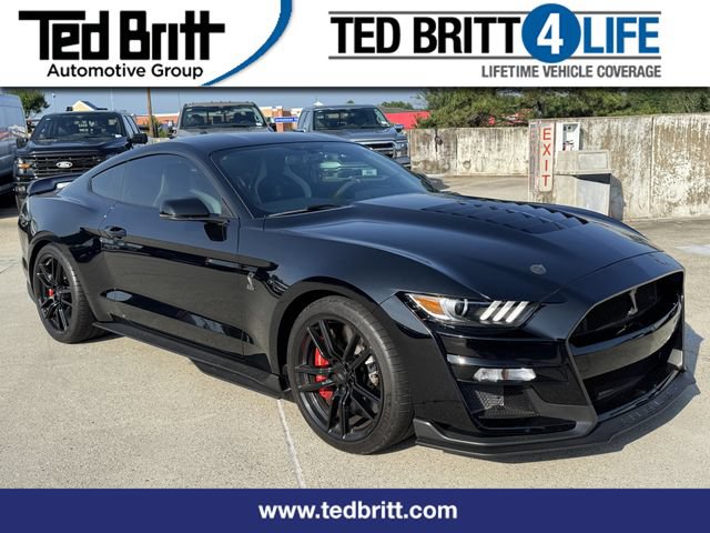 Used 2020 Ford Mustang Shelby GT500 w/ Technology Package RWD image 1