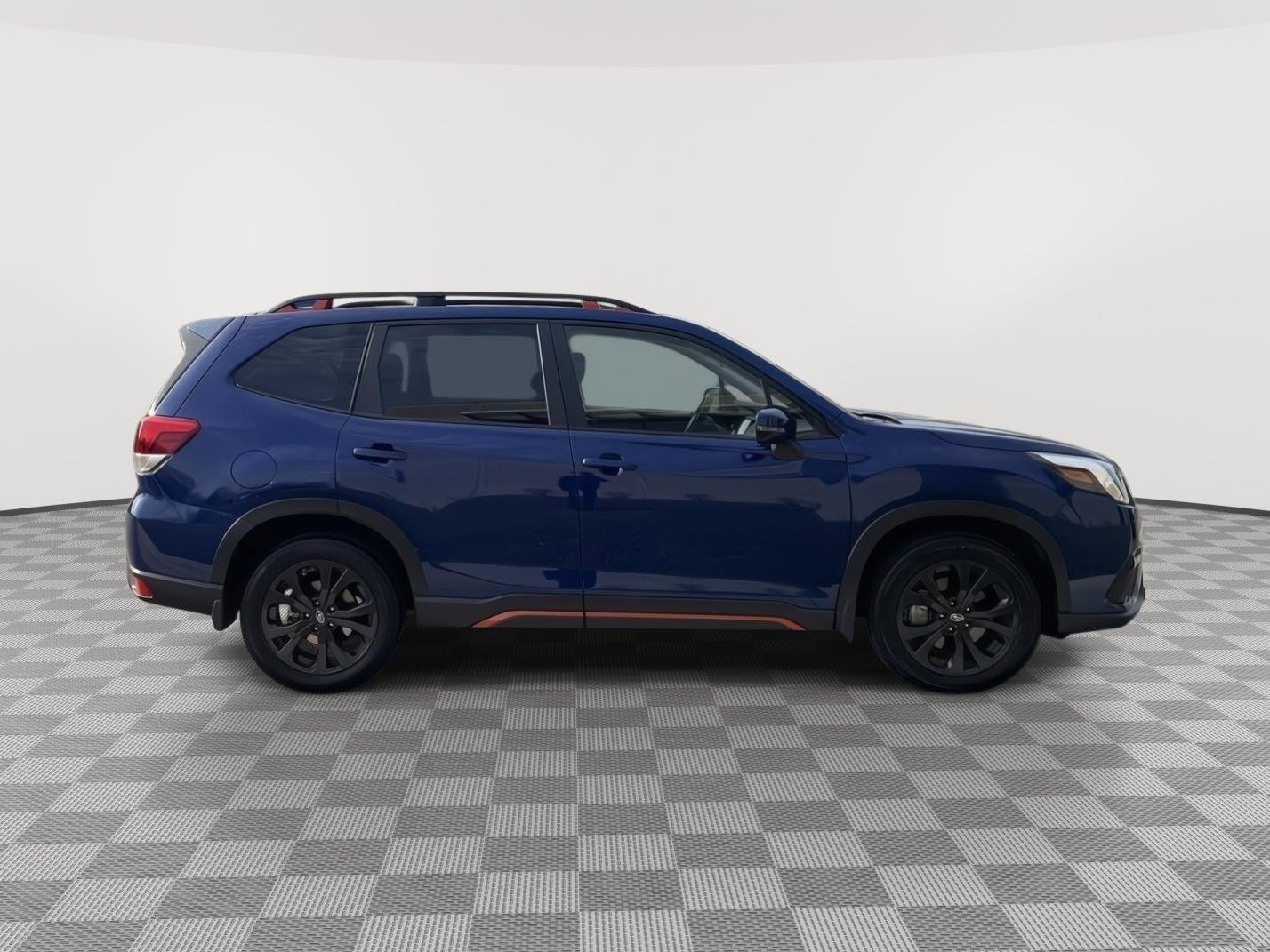 Used 2023 Subaru Forester Sport image 3