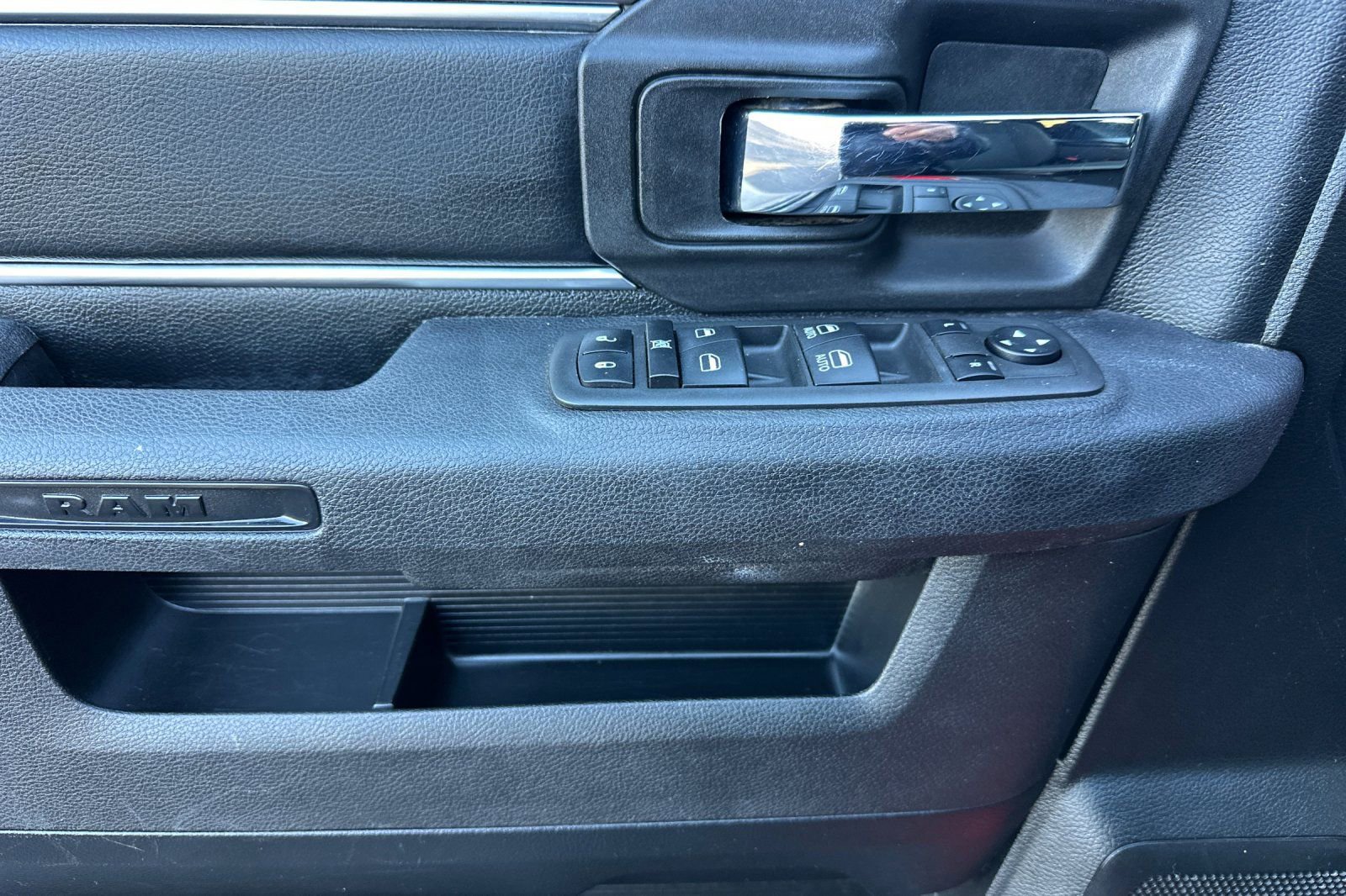 Used 2022 RAM 1500 Classic Warlock image 12