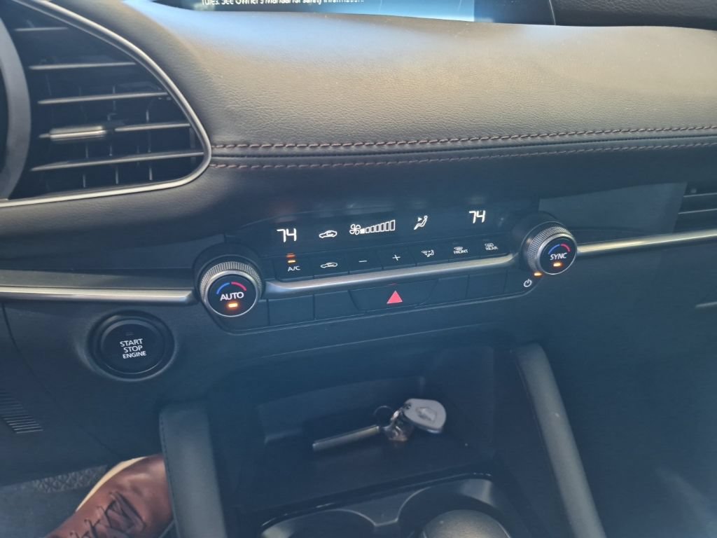 Used 2025 MAZDA MAZDA3 s Sport FWD image 12