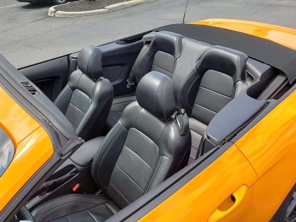 Used 2019 Ford Mustang GT Premium w/ Equipment Group 401A RWD image 33