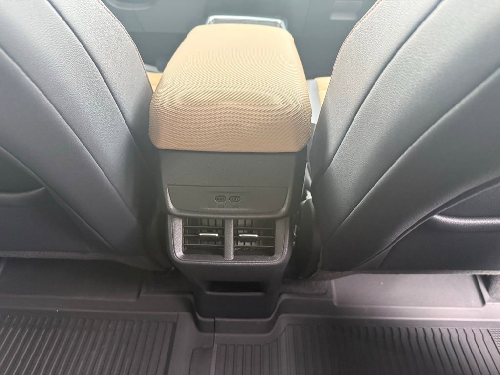 New 2026 Chevrolet Equinox ACTIV w/ Safety and Technology Package image 18