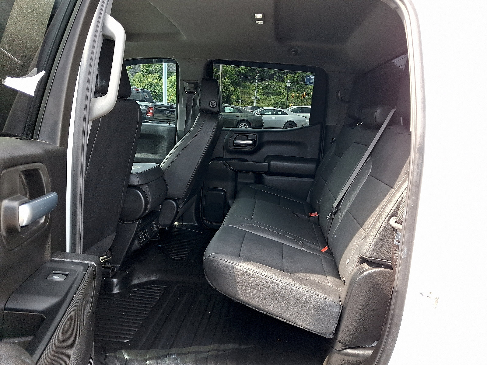 Used 2023 Chevrolet Silverado 1500 W/T w/ WT Value Package AWD/4WD image 10