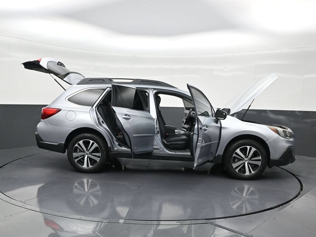 Used 2019 Subaru Outback 3.6R Limited AWD/4WD image 35