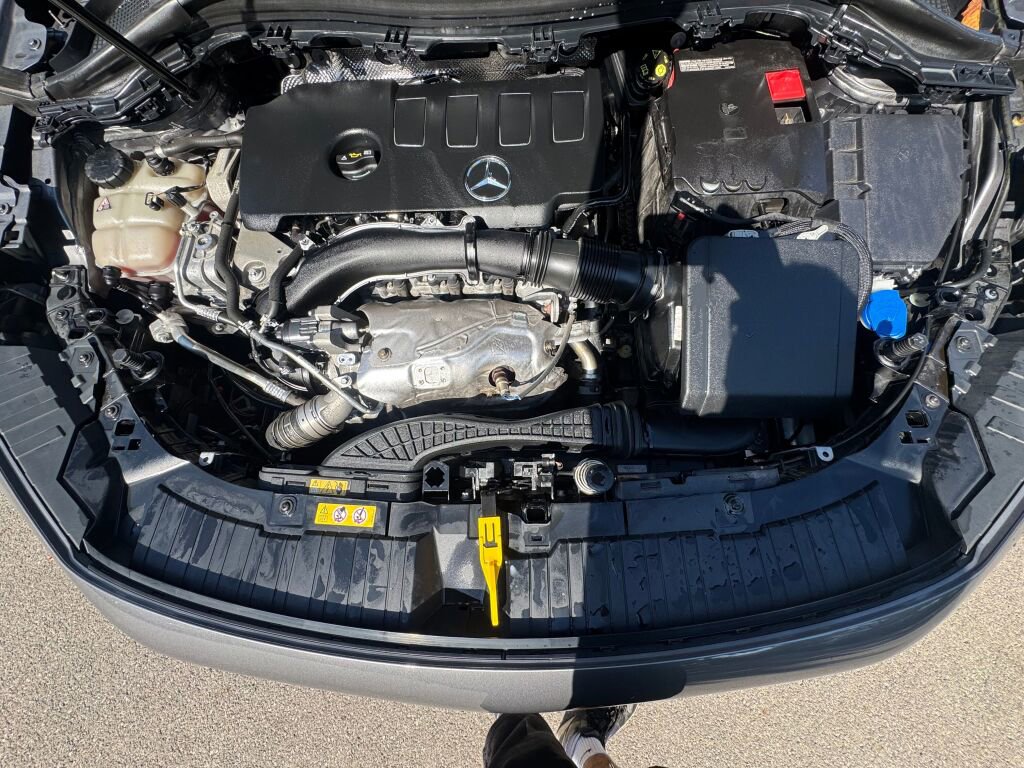 Certified 2023 Mercedes-Benz GLA 250 4MATIC image 23