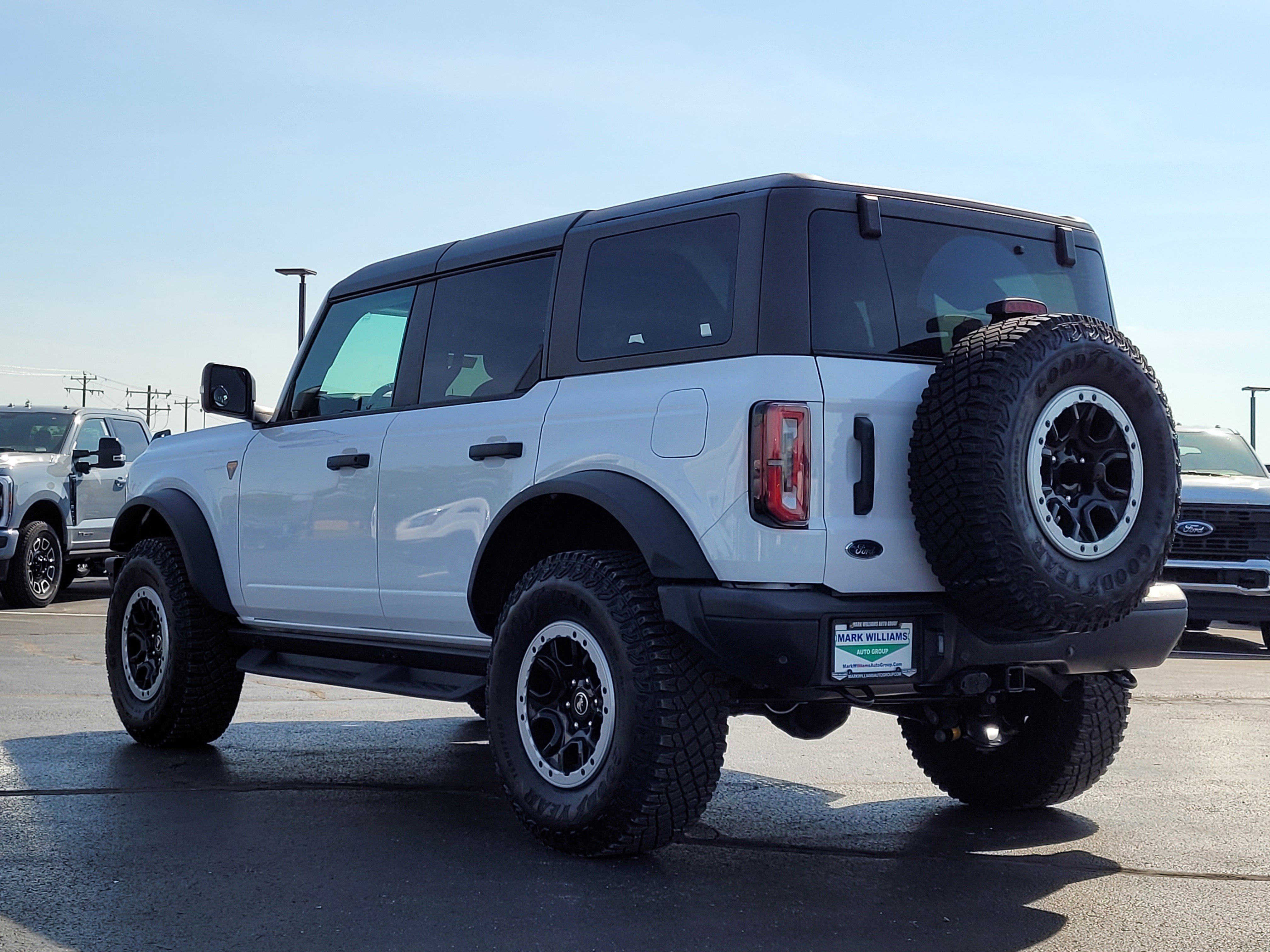 Used 2024 Ford Bronco Badlands AWD/4WD image 6