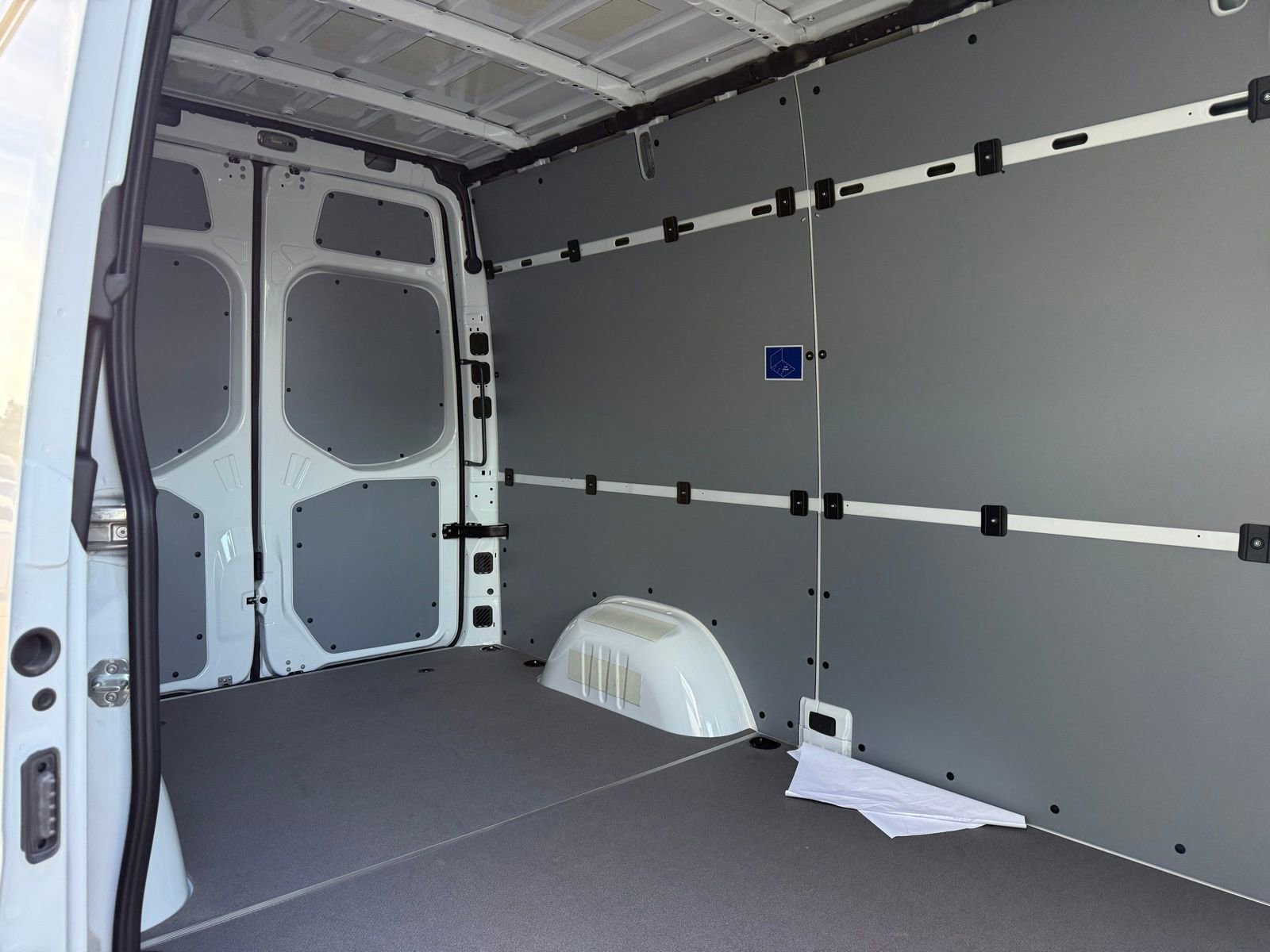 New 2025 Mercedes-Benz Sprinter 2500 image 15